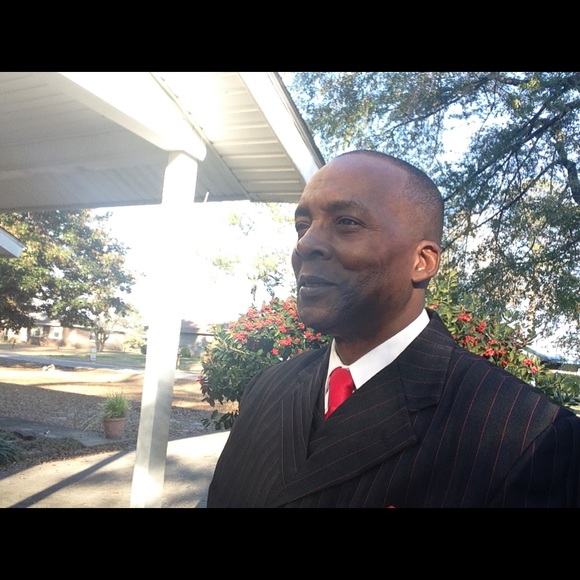 Meet your Posher, George - Picture 1 of 1